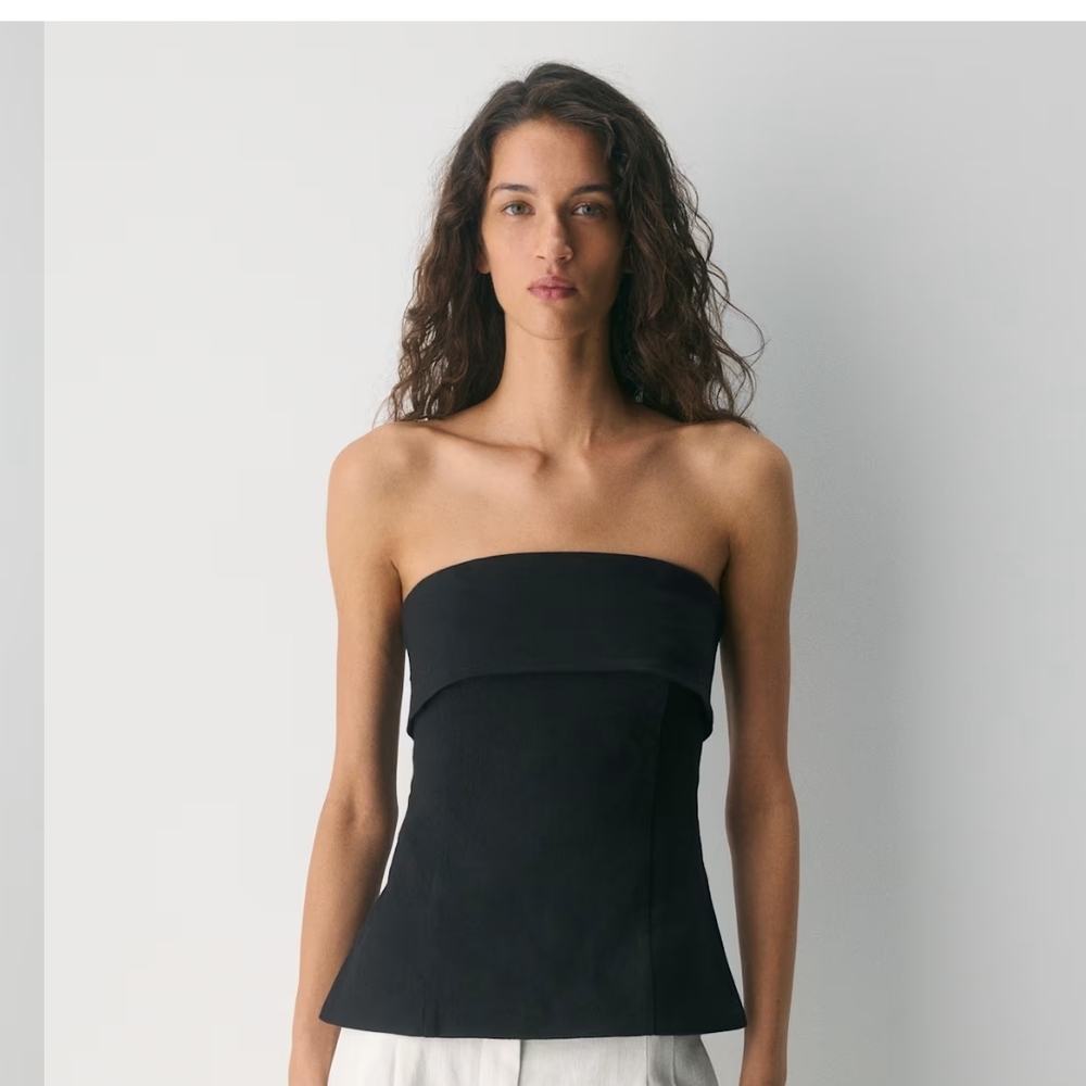 Aritzia- Babaton Sleeveless Linen Tube Top